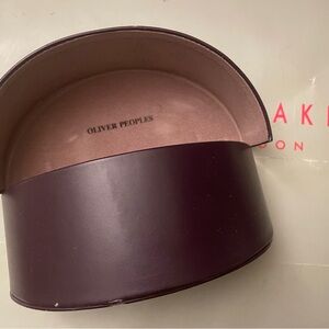 OLIVER PEOPLES LARCGE SUNGLASSES/GLASSES HARD LEATHER CASE
UNUSED